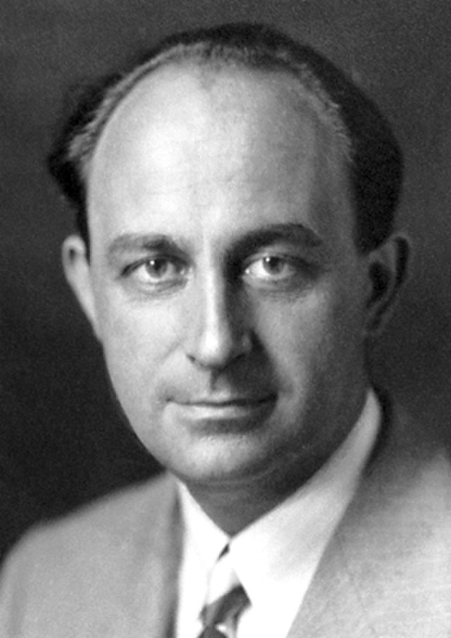 Enrico Fermi – The Knowledge Archivist